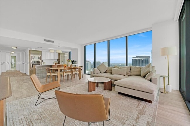 Foto del edificio - 460 NE 28th St