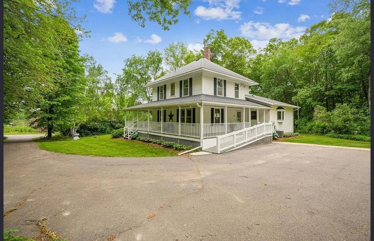 Foto principal - 3220 50th Ave