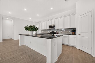 Building Photo - 3623 Rocky Knoll Ln