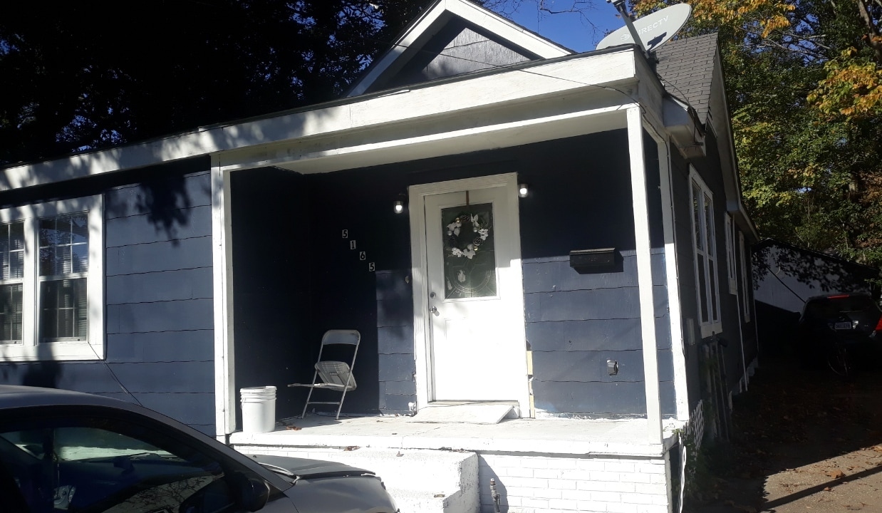 Primary Photo - 5165 Washington Ave