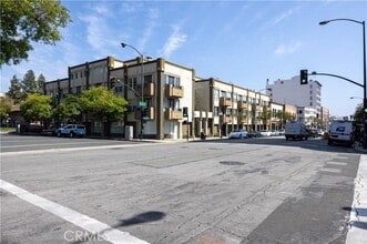 Building Photo - 80 N Raymond Ave