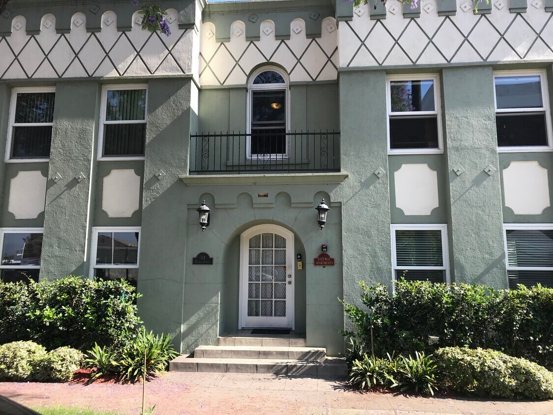 114 W Eulalia St Unit 4, Glendale, CA 91204 Apartments in Glendale