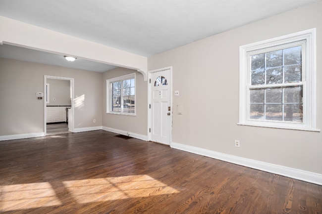 Building Photo - 2329 Brown Rd