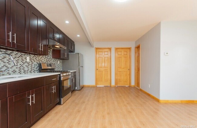 Building Photo - 78-11 82nd St