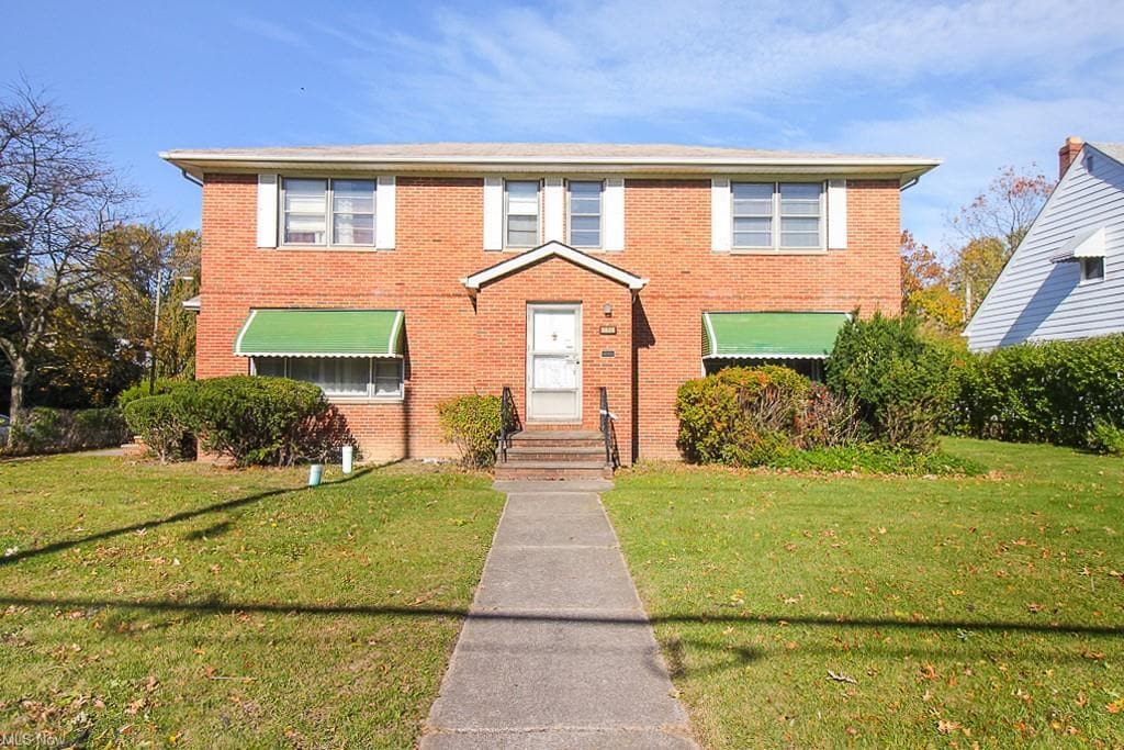 Primary Photo - 3825 Mayfield Rd