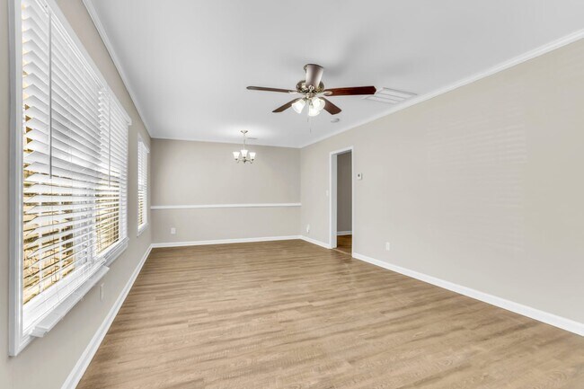 Foto del edificio - 2967 Cloverhurst Dr