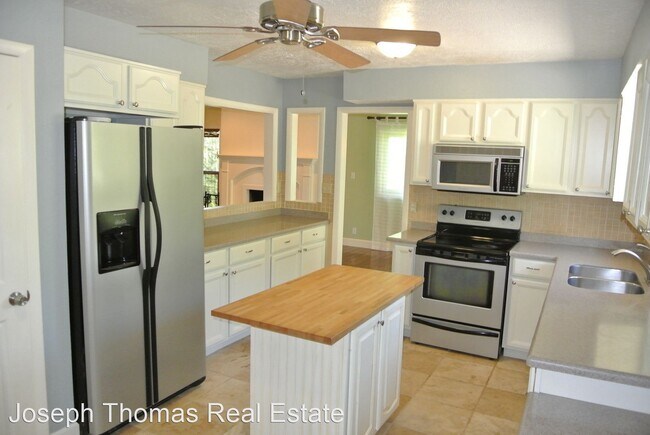 Foto del edificio - 4 br, 3 bath House - 4088 Foothill Drive