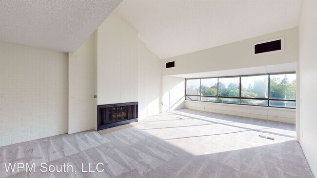 Foto del edificio - 10905 Glen Acres Dr S