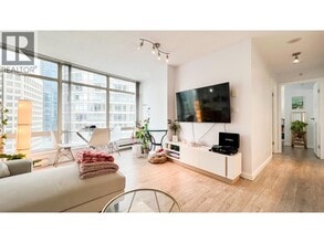 Building Photo - 1288 Alberni St