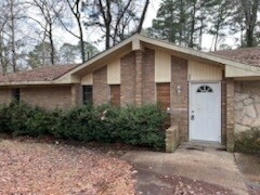 Foto del edificio - 831 Flournoy Lucas Rd