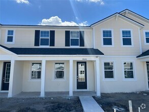 Building Photo - 9828 Walkway Dr