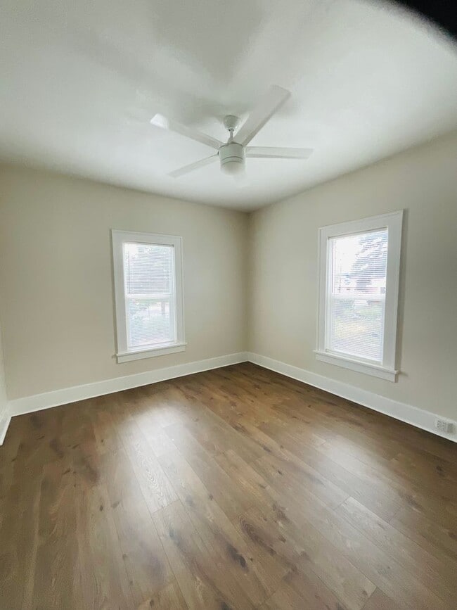 Building Photo - 722 W Cucharras St