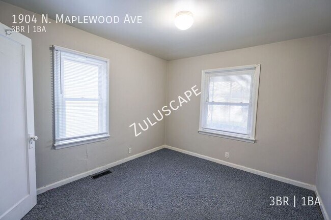 Foto del edificio - 1904 N Maplewood Ave