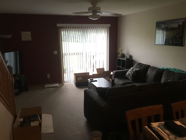 Building Photo - Prairie District Townhouse off Edgewood and HWY 30