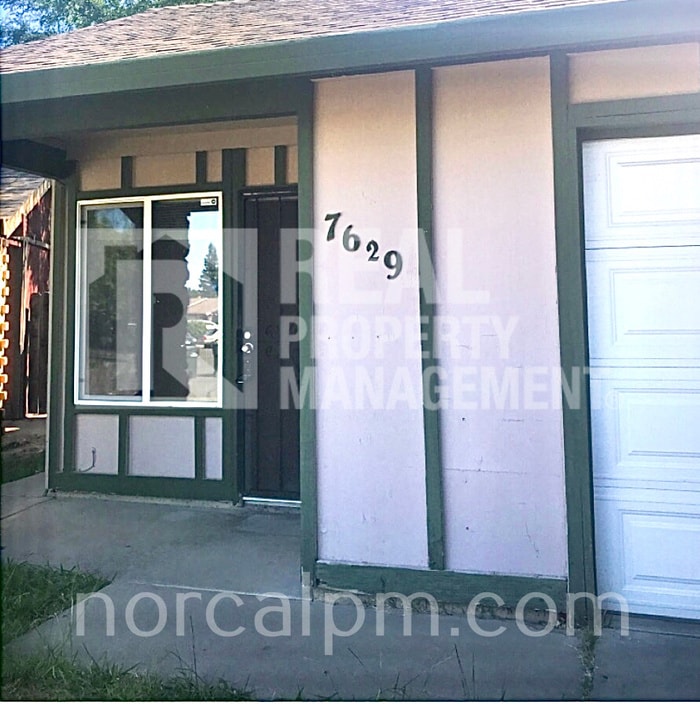 Primary Photo - Turn-Key 2 bedroom home in Sacramento