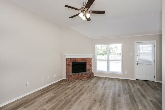 Building Photo - 1213 Crooked Creek Ct