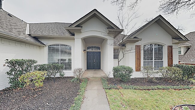 Building Photo - 4 Bedroom 3 Bathroom 3 Car Garage with Sto...
