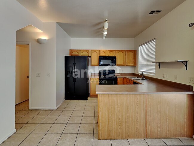 Foto del edificio - 4242 E Baylor Ln
