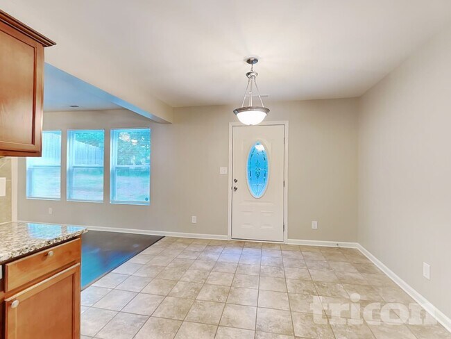 Foto del edificio - 7220 Cypress Ridge Dr