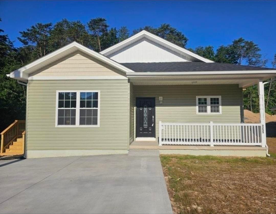 Primary Photo - 3255 Catalpa Ave