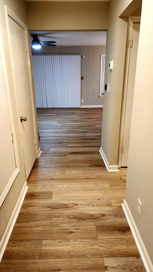 Hall de entrada - 2409 Farmstead Cir