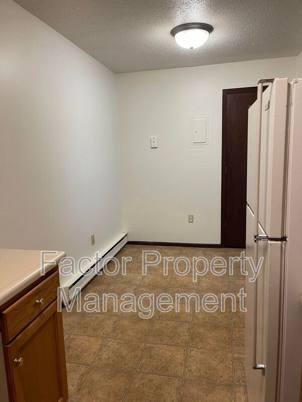 Foto del edificio - 418 Allan Ave