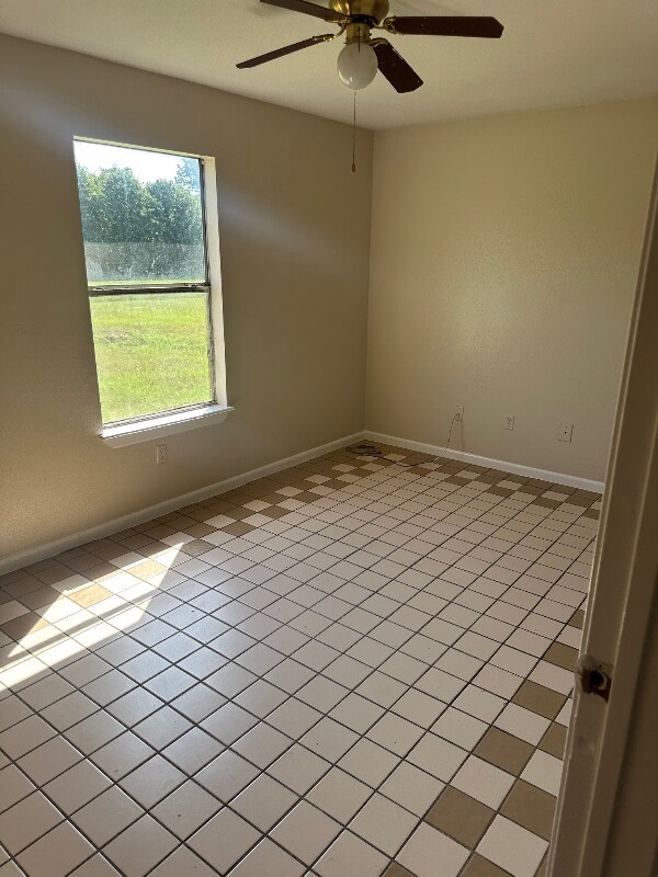 Foto del edificio - 485 Woodland Dr
