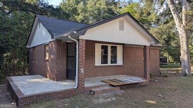 Building Photo - 3444 Mogul Rd
