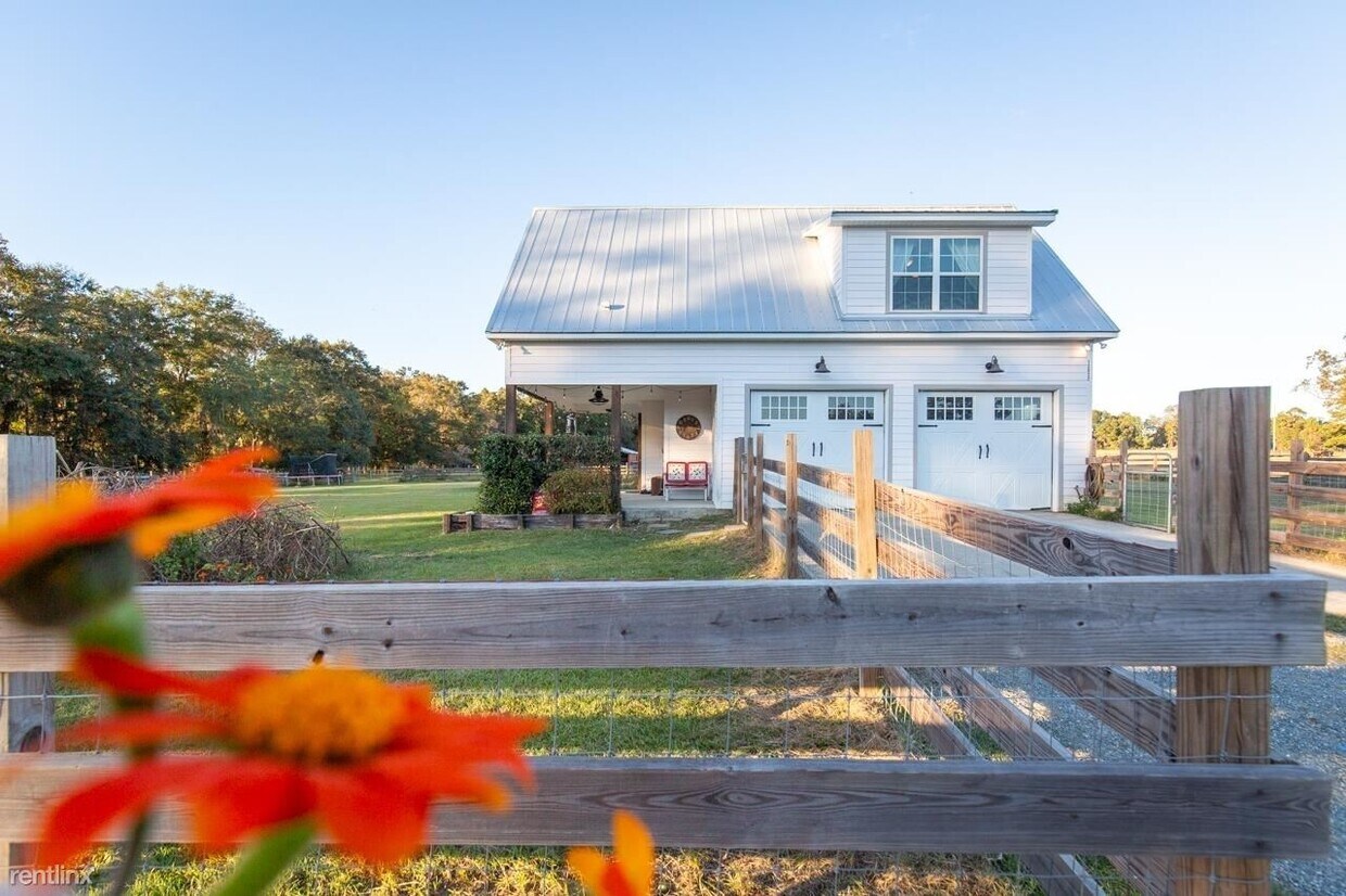 12022 Wadesboro Rd, Tallahassee, FL 32317 House Rental in Tallahassee