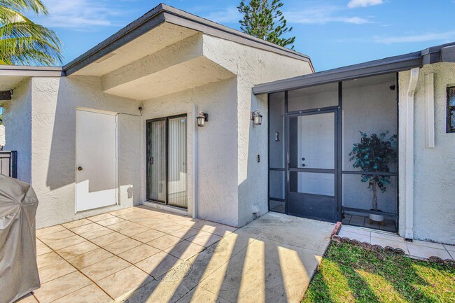 Building Photo - 89 Conaskonk Cir