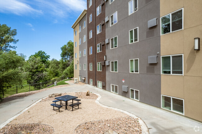 Patio - Parkview Towers