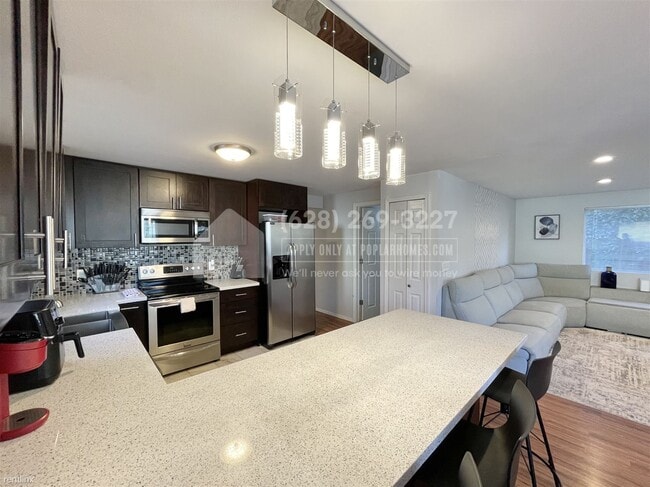 Foto del edificio - 3 br, 2 bath House - 2833 E Arthur Place -