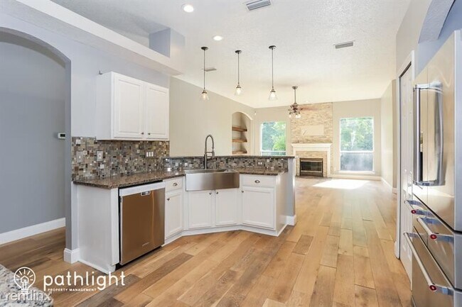 Building Photo - 4 br, 2 bath House - 4569 Cape Elizabeth C...