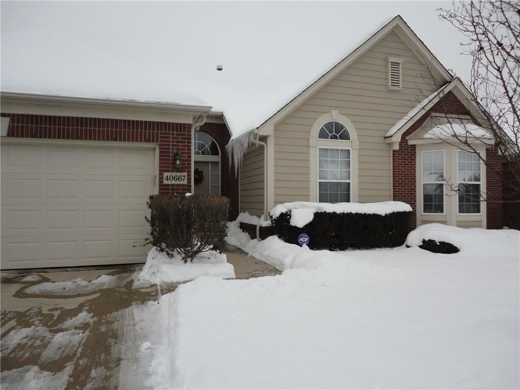 Foto principal - 40667 Lenox Park Dr