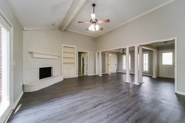 Building Photo - 108 Cypress Ridge Dr