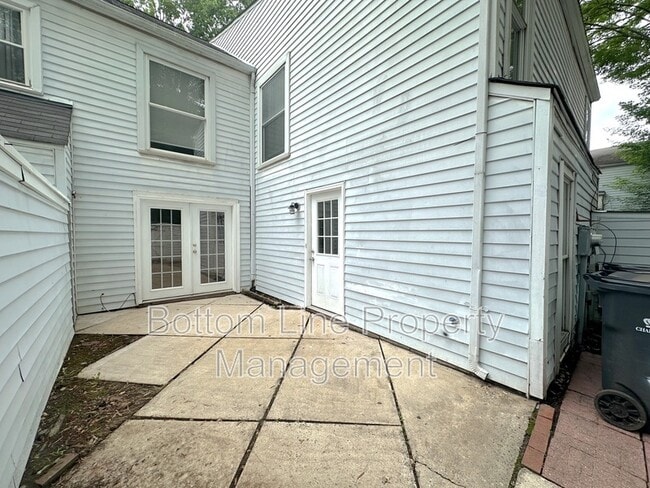 Foto del edificio - 6925 Stonington Ln