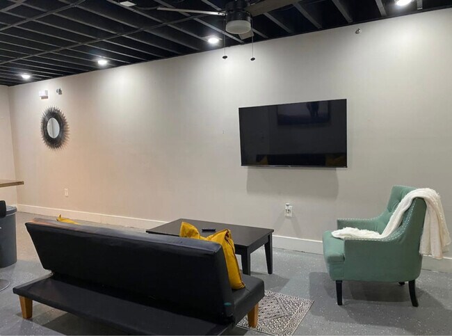 Foto del edificio - 1677 Dorsey Ave