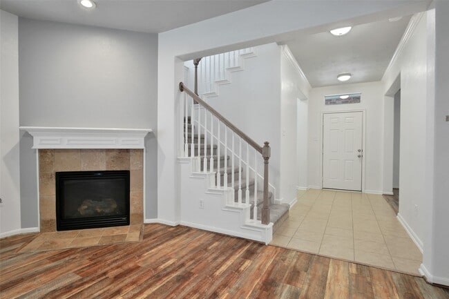 Foto del edificio - 17247 Mitchell Pass Ln