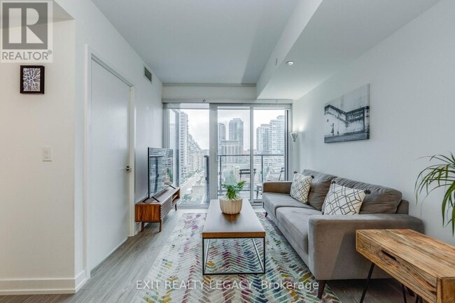 Building Photo - 19 Western Battery Rd