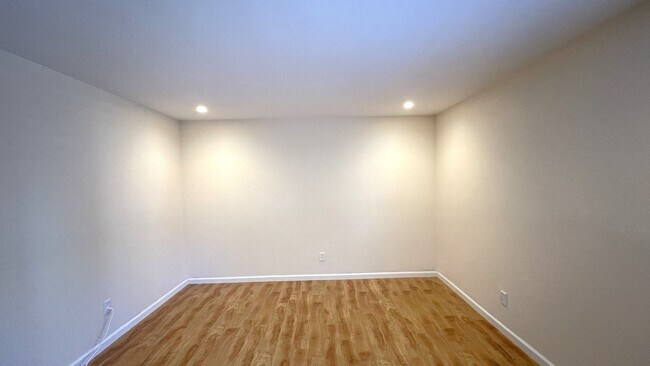 Foto del edificio - Concord Beautiful remodeled 3 bedroom 2 ba...