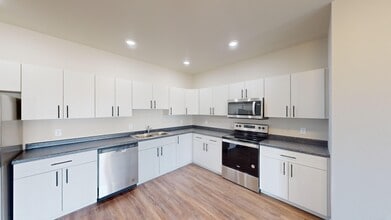 Kitchen - Marion Crossing Apartments