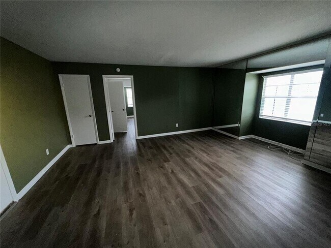 Foto del edificio - 4325 W Bay to Bay Blvd