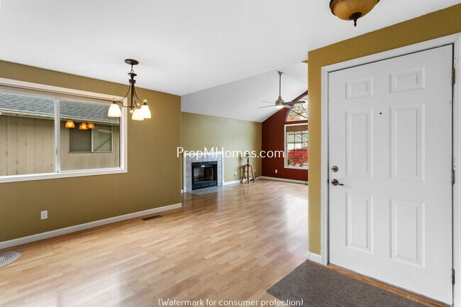 Building Photo - 22340 SW Nottingham Ct