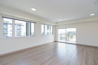 Building Photo - Templeton Heights