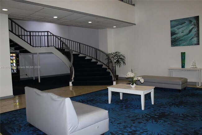 Foto del edificio - 13499 Biscayne Blvd