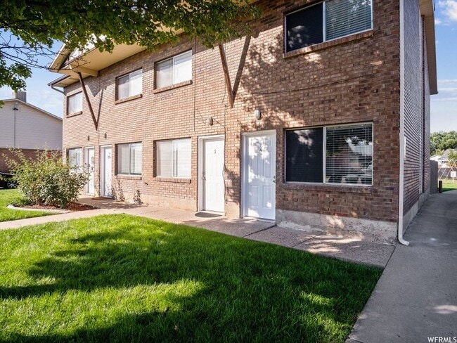 Building Photo - 125 S 1450 W