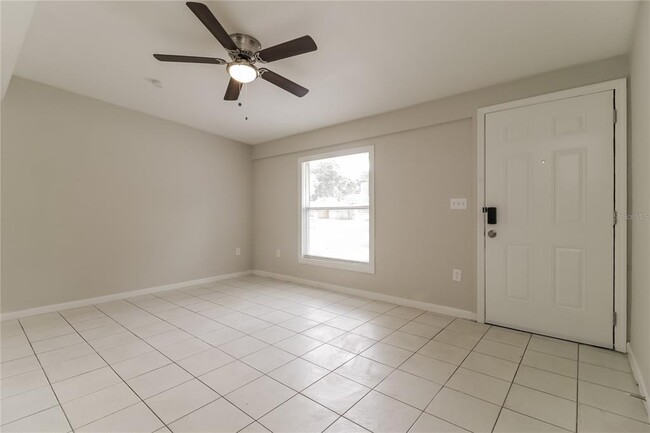 Building Photo - 560 Georgia Ave