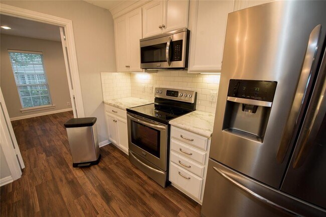 Foto del edificio - 1149 Roaring Springs Rd