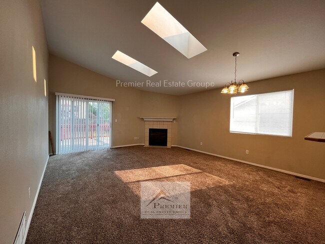 Foto del edificio - 1175 Whistler Hollow Dr