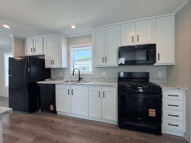 Foto del edificio - 52780 S Zacharias Ct